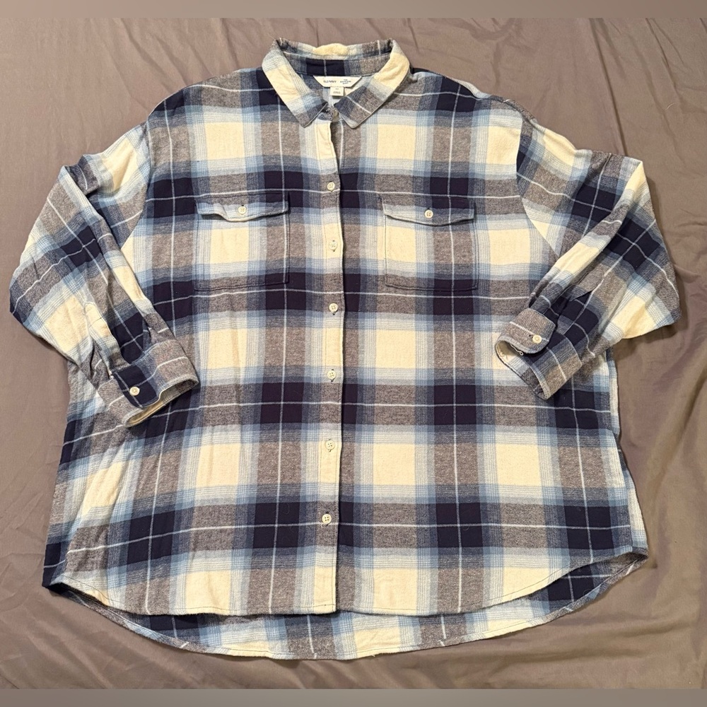 Old Navy Navy and White Plaid Flannel Shirt